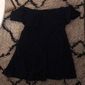 NWT Cute off the shoulder dress!! 💙💙